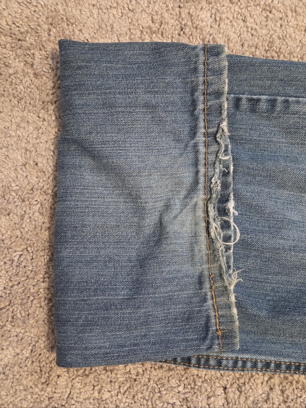 Men's Levi's Loose Fit Light Wash Denim Jeans - Picture 7 of 8